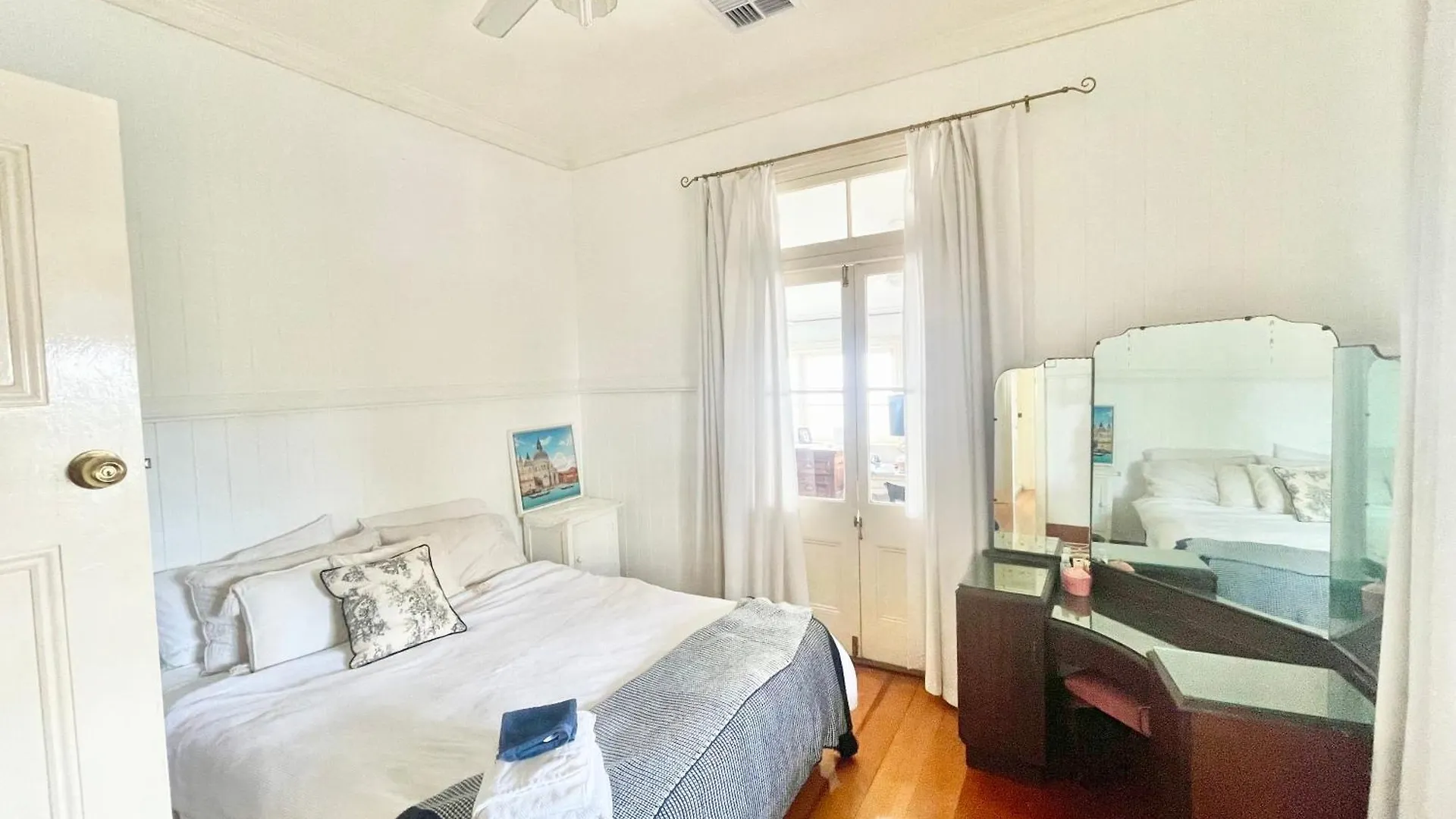 Kent Street Retreat Hotel Brisbane
