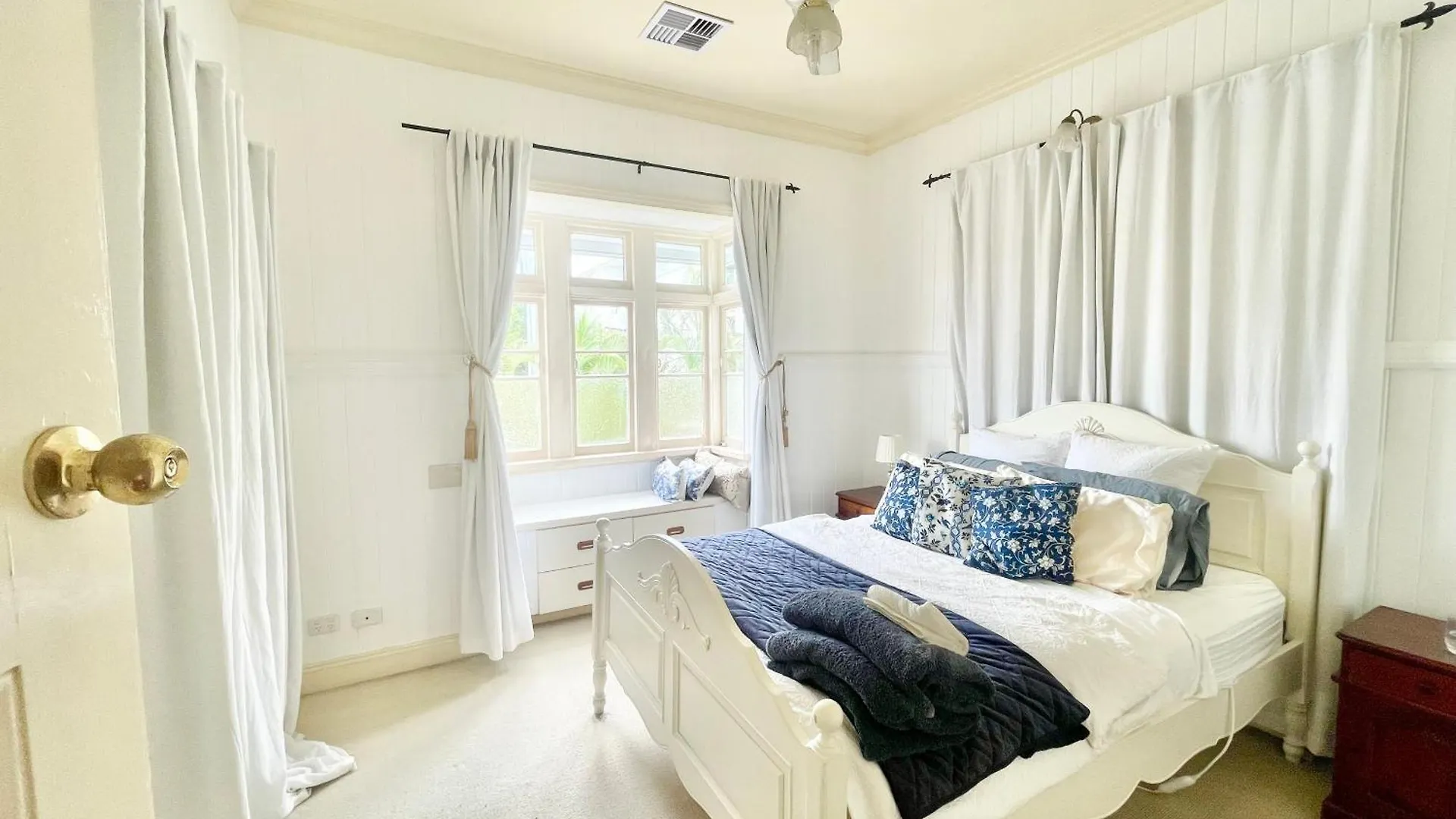 Kent Street Retreat Hotel Brisbane
